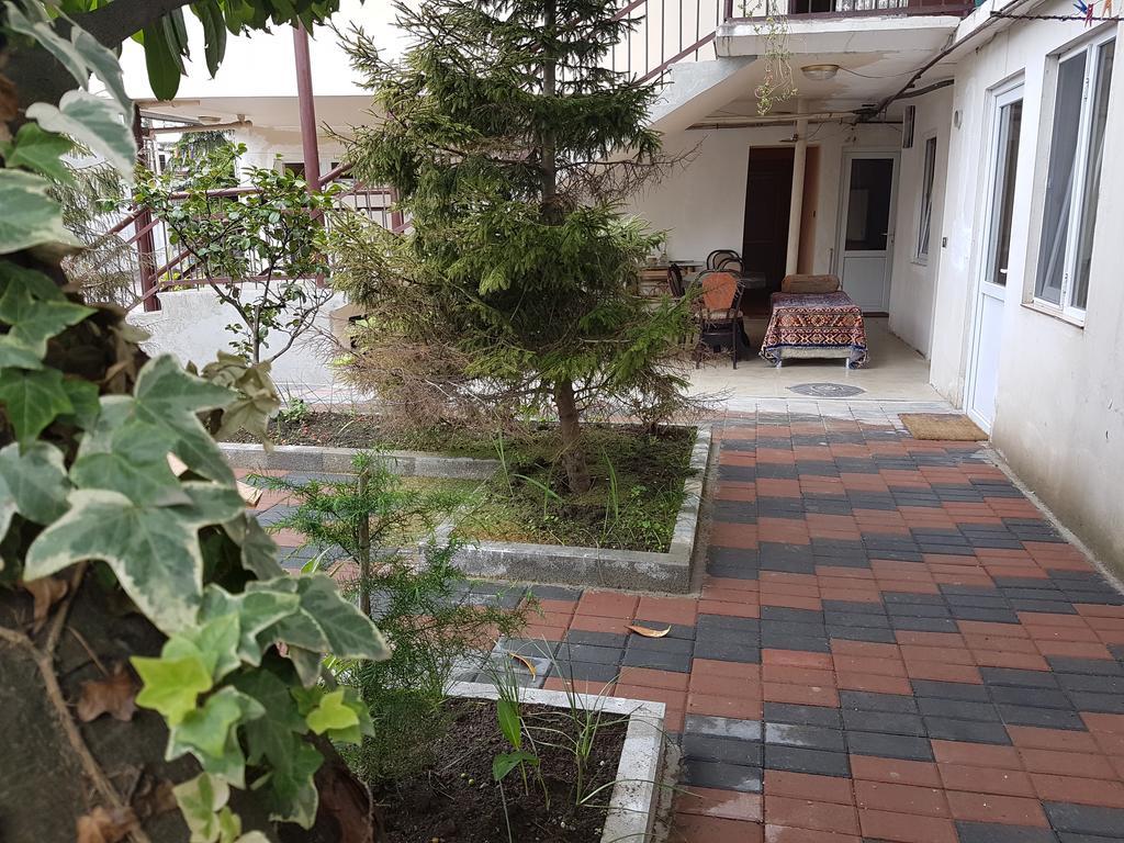 Guesthouse 97 In Batumi Zewnętrze zdjęcie